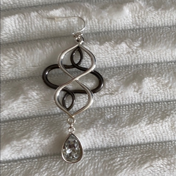 Earrings - Picture 2 of 2